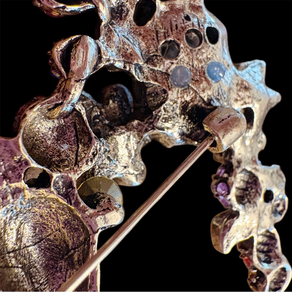 Vintage Style Multicolor Rhinestone Bunny Garden Brooch - Picture 6 of 6